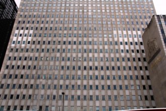 One Prudential Plaza window restoration