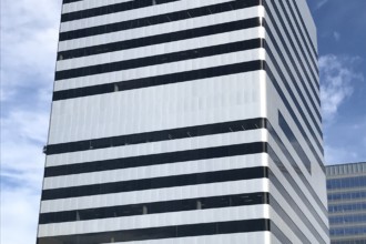 front view of Hanley Corporate Tower